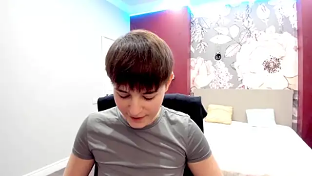 EmiliaYours online show from 16, 2, 2026