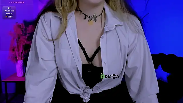 Snapshot of luna_berryy chatting on 15, 5, 2026 luna berryy online show from 15, 5, 2026