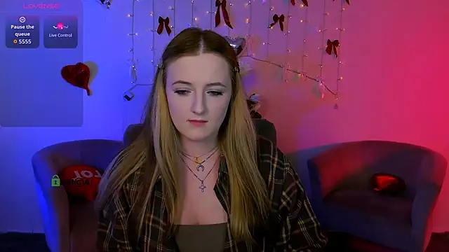 Snapshot of luna_berryy chatting on 12, 5, 2026 luna berryy online show from 12, 5, 2026