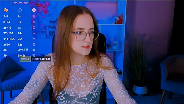 luna berryy online show from 4, 1, 2025