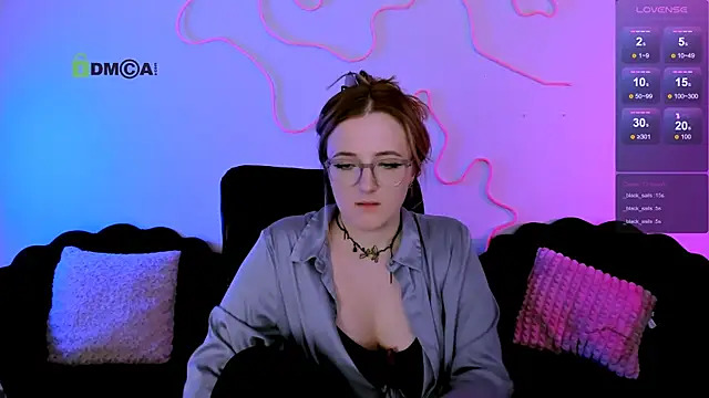 luna berryy online show from 25, 6, 2026