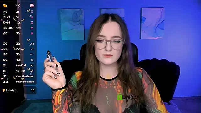 Snapshot of luna_berryy chatting on 9, 11, 2025 luna berryy online show from 9, 11, 2025