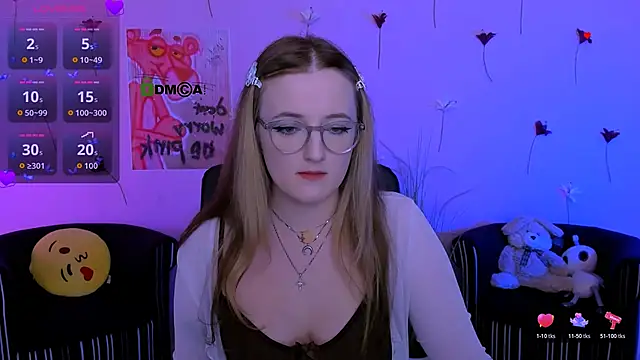 Snapshot of luna_berryy chatting on 29, 4, 2026 luna berryy online show from 29, 4, 2026
