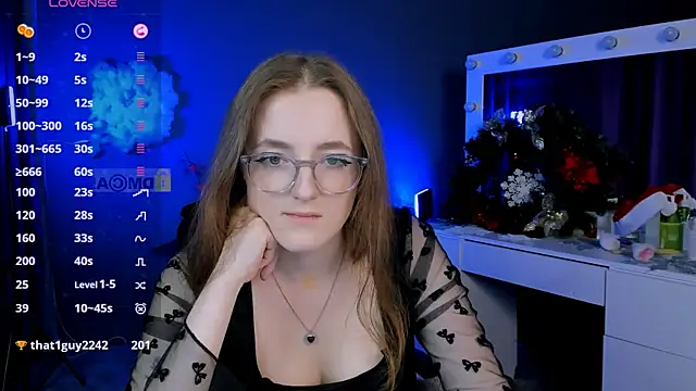 luna berryy online show from 11, 1, 2025
