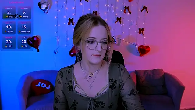 luna berryy online show from 15, 4, 2026