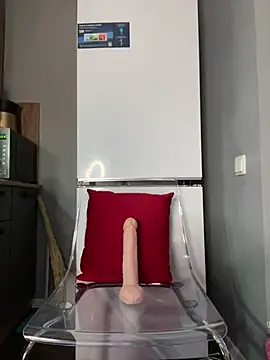 Miss chiks online show from 15, 1, 2025