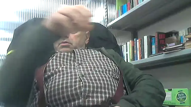 Snapshot of pantomax chatting on 11, 3, 2025 pantomax online show from 11, 3, 2025