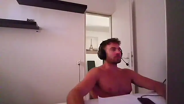 Snapshot of alpha-hunk chatting on 11, 7, 2026 alpha-hunk online show from 11, 7, 2026