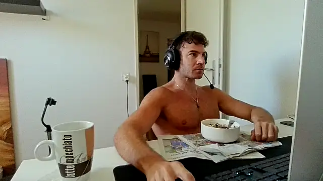 Snapshot of alpha-hunk chatting on 18, 6, 2026 alpha-hunk online show from 18, 6, 2026