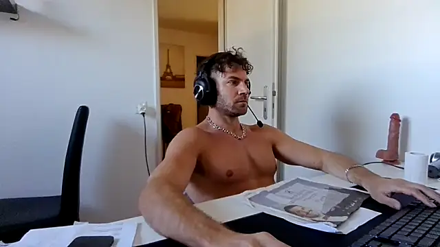 alpha-hunk online show from 8, 4, 2026