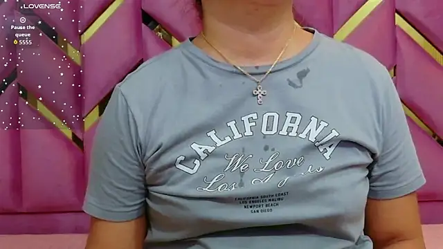 collegepawglovedaddy online show from 13, 7, 2026
