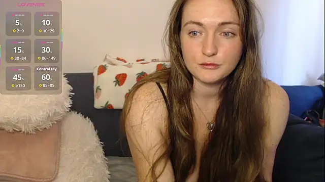 Snapshot of BustyBonnieUK chatting on 20, 10, 2025 BustyBonnieUK online show from 20, 10, 2025