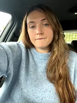 Snapshot of BustyBonnieUK chatting on 15, 10, 2025 BustyBonnieUK online show from 15, 10, 2025