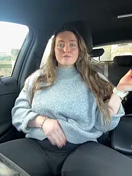 Snapshot of BustyBonnieUK chatting on 25, 11, 2025 BustyBonnieUK online show from 25, 11, 2025