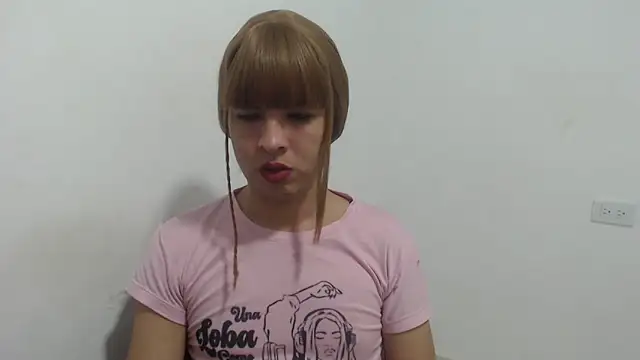 estefania224 online show from 2, 6, 2026