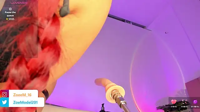 Zoe1 2 online show from 11, 10, 2025