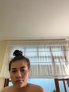 aurora divine online show from 18, 10, 2025