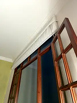 aurora divine online show from 30, 10, 2025