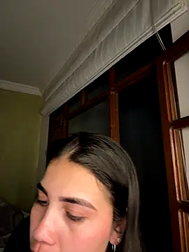 aurora divine online show from 8, 10, 2025