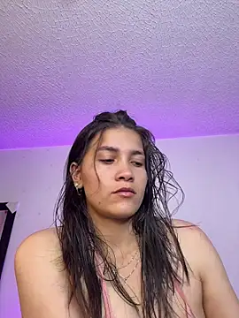 aurora divine online show from 21, 4, 2026