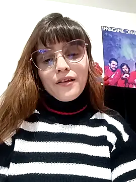 Snapshot of Lucyy-hess chatting on 5, 1, 2025 Lucyy-hess online show from 5, 1, 2025