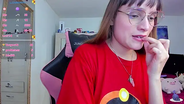 Snapshot of Lucyy-hess chatting on 27, 12, 2024 Lucyy-hess online show from 27, 12, 2024