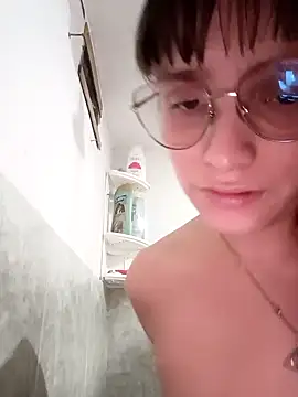 Snapshot of Lucyy-hess chatting on 15, 1, 2025 Lucyy-hess online show from 15, 1, 2025
