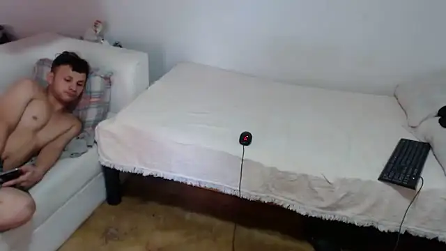dani07- online show from 15, 3, 2025