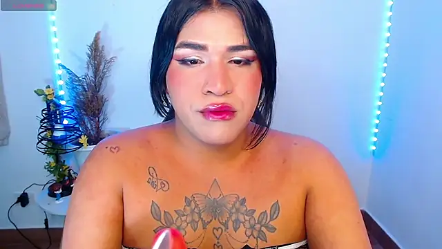 Snapshot of alexiaaross chatting on 23, 5, 2026 alexiaaross online show from 23, 5, 2026