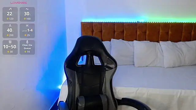 Snapshot of alexiaaross chatting on 18, 11, 2025 alexiaaross online show from 18, 11, 2025