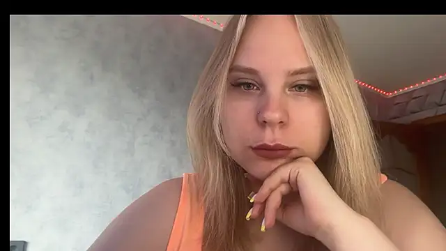 Snapshot of Thalia__Star chatting on 26, 4, 2026 Thalia Star online show from 26, 4, 2026
