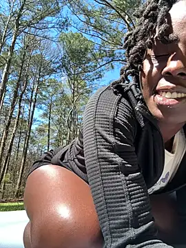 choclatepeaach online show from 13, 3, 2026