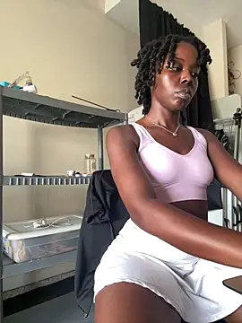 choclatepeaach online show from 6, 3, 2026