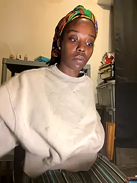 choclatepeaach online show from 11, 11, 2025