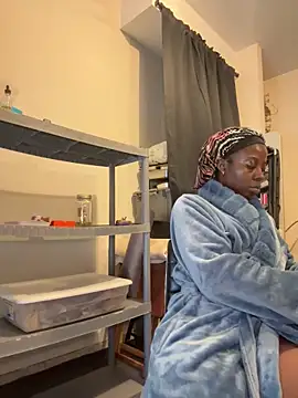 choclatepeaach online show from 5, 4, 2026