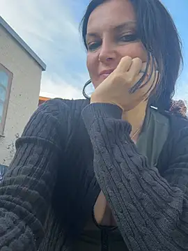 -OLYA- online show from 15, 4, 2026