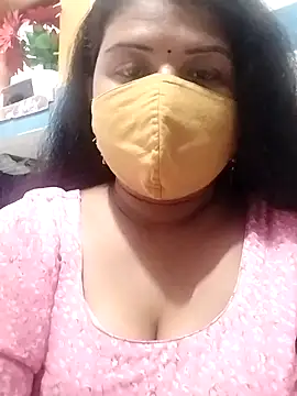 Snapshot of Dr_Chhaya chatting on 10, 9, 2025 Dr Chhaya online show from 10, 9, 2025