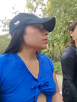 Snapshot of Caro_kitty- chatting on 19, 11, 2025 Caro kitty- online show from 19, 11, 2025