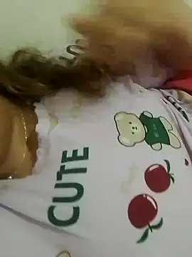 Snapshot of houda_sex_hot chatting on 15, 10, 2025 houda sex hot online show from 15, 10, 2025