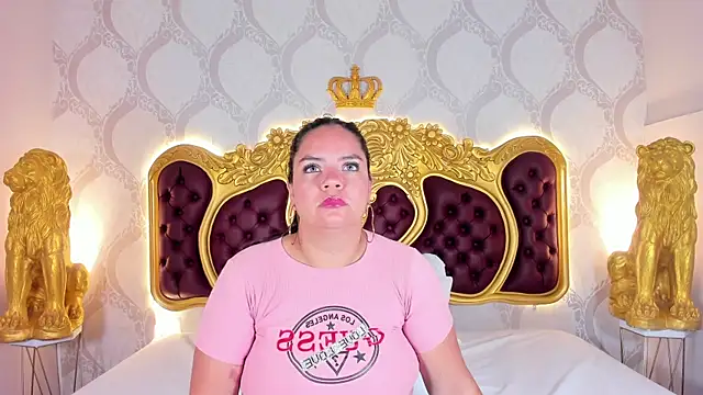 KendralHolson online show from 9, 11, 2025