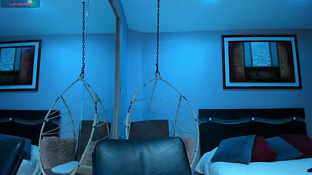 ebbafernandez  online show from 15, 12, 2025