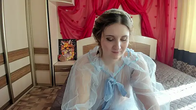 Miss Elsa  online show from 11, 4, 2026