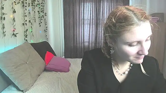 Miss Elsa  online show from 12, 2, 2025