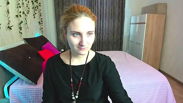 Miss Elsa  online show from 17, 2, 2025