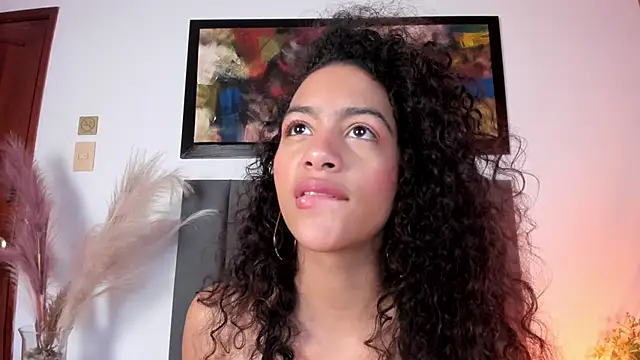 AntonellaHall  online show from 23, 4, 2026