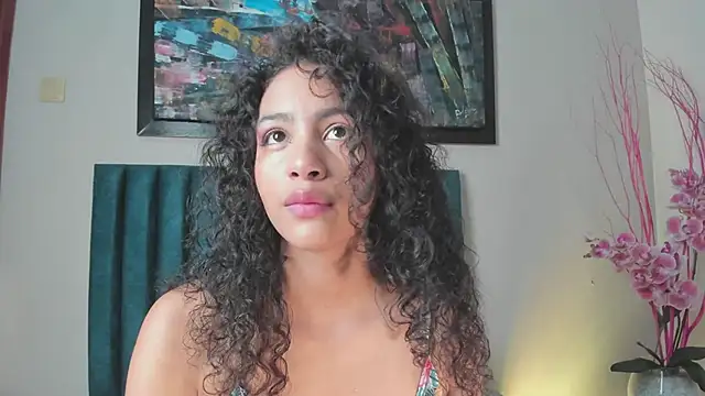 Snapshot of AntonellaHall_ chatting on 19, 9, 2025 AntonellaHall online show from 19, 9, 2025