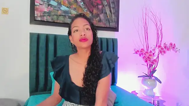 Snapshot of AntonellaHall_ chatting on 27, 2, 2025 AntonellaHall online show from 27, 2, 2025