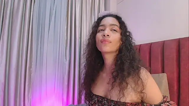 AntonellaHall  online show from 29, 6, 2026