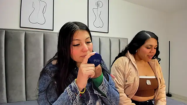 Snapshot of Laiia_Page chatting on 13, 10, 2025 Laiia Page online show from 13, 10, 2025