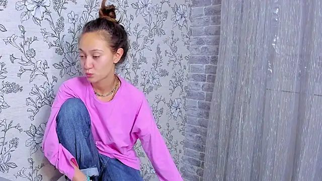 EllaSky xoxo online show from 12, 11, 2025